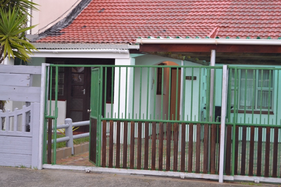 3 Bedroom Property for Sale in Strandfontein Western Cape